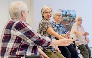 På bilden från vänster. Ethel Fredin, AnnCharlotte Winkler, Ing-Britt Johansson och Kertu Pettersson. Dans i Kumla.